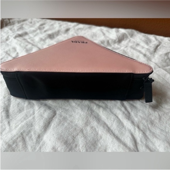 Prada Beauty Pink And Black
Triangle Pouch/Cosmetic Bag New
With Tags! - Picture 4 of 7